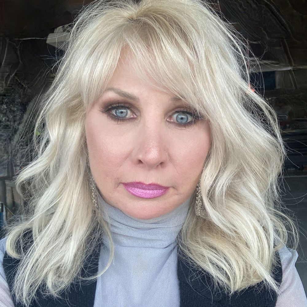 Meet your Posher, Brenda